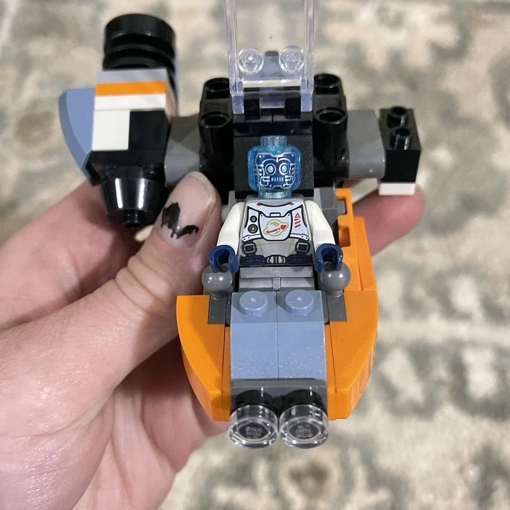 LEGO Creator: 3 In 1 Cyber Drone (31111) Incomplete For Parts - Picture 4 of 5